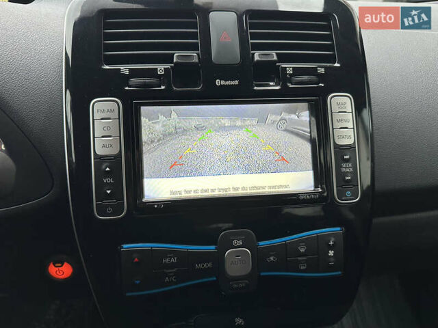 Белый Ниссан Лиф, объемом двигателя 0 л и пробегом 136 тыс. км за 5850 $, фото 9 на Automoto.ua