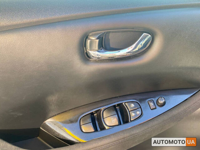 Білий Ніссан Ліф, об'ємом двигуна 24 л та пробігом 122 тис. км за 7700 $, фото 7 на Automoto.ua