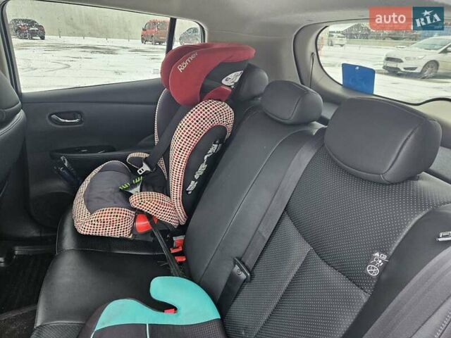 Белый Ниссан Лиф, объемом двигателя 0 л и пробегом 103 тыс. км за 7800 $, фото 14 на Automoto.ua