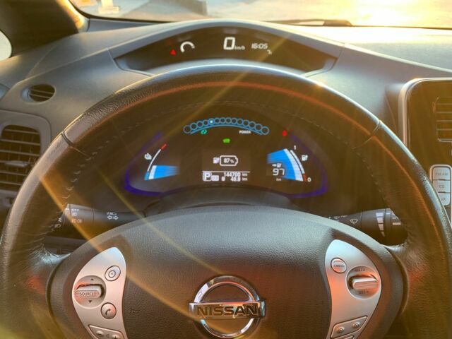 Білий Ніссан Ліф, об'ємом двигуна 0 л та пробігом 145 тис. км за 6950 $, фото 12 на Automoto.ua