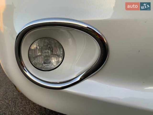 Білий Ніссан Ліф, об'ємом двигуна 0 л та пробігом 145 тис. км за 6950 $, фото 30 на Automoto.ua