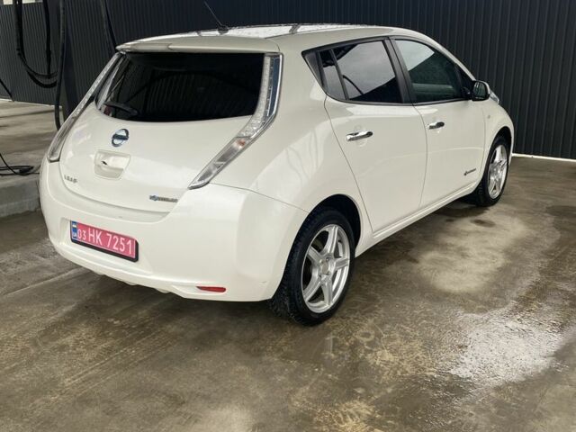 Белый Ниссан Лиф, объемом двигателя 0 л и пробегом 83 тыс. км за 7250 $, фото 2 на Automoto.ua