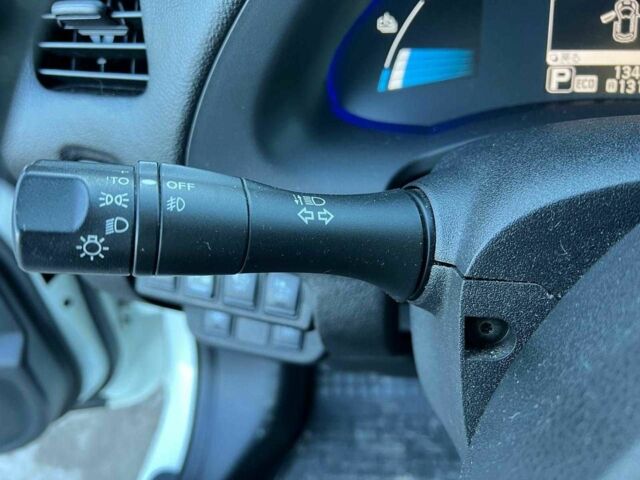 Белый Ниссан Лиф, объемом двигателя 0 л и пробегом 134 тыс. км за 6190 $, фото 21 на Automoto.ua