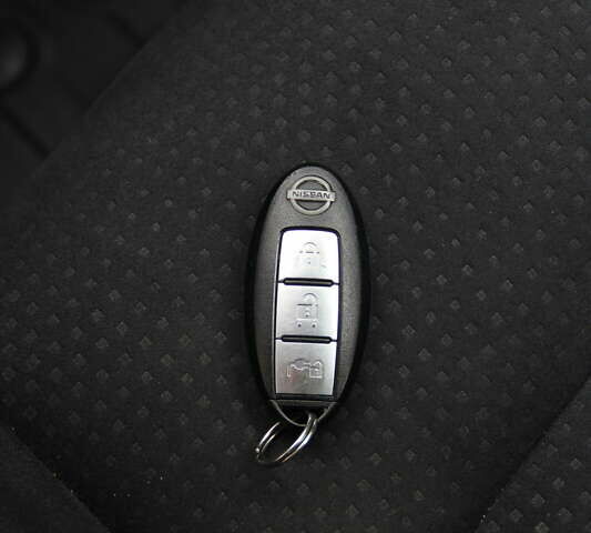 Белый Ниссан Лиф, объемом двигателя 0 л и пробегом 180 тыс. км за 6500 $, фото 41 на Automoto.ua