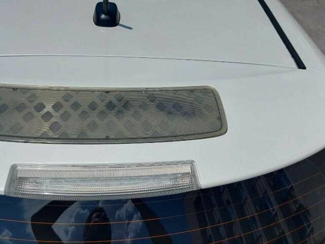 Белый Ниссан Лиф, объемом двигателя 0 л и пробегом 170 тыс. км за 6600 $, фото 17 на Automoto.ua