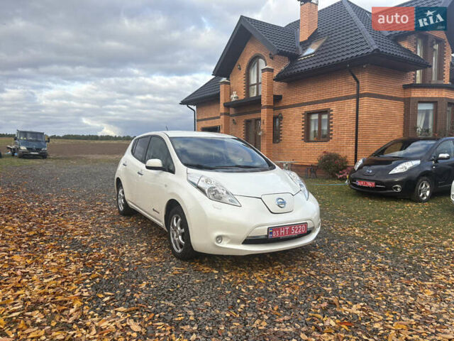 Белый Ниссан Лиф, объемом двигателя 0 л и пробегом 122 тыс. км за 6200 $, фото 1 на Automoto.ua