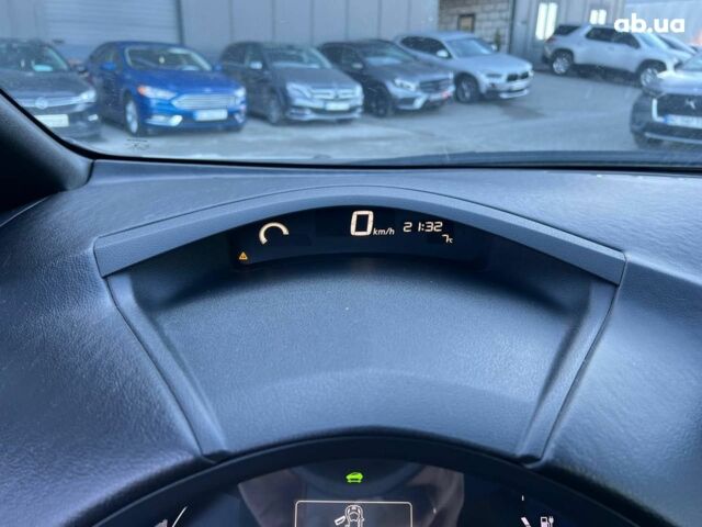 Белый Ниссан Лиф, объемом двигателя 0 л и пробегом 134 тыс. км за 6190 $, фото 20 на Automoto.ua