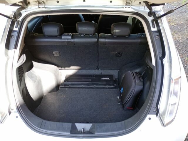 Белый Ниссан Лиф, объемом двигателя 0 л и пробегом 96 тыс. км за 7500 $, фото 8 на Automoto.ua