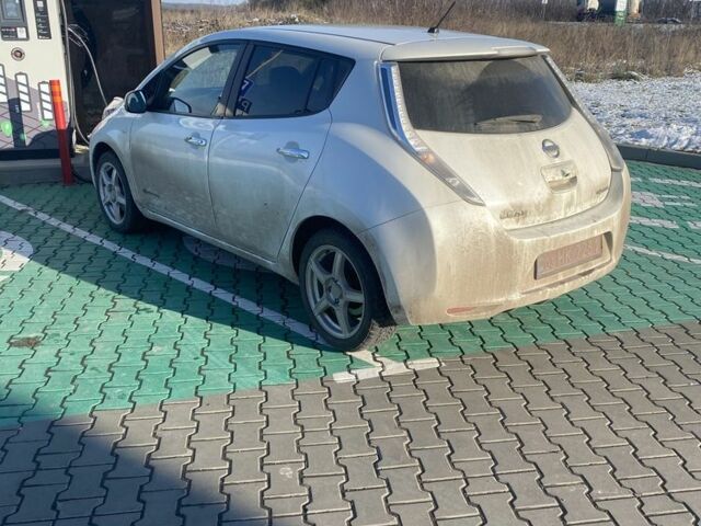 Белый Ниссан Лиф, объемом двигателя 0 л и пробегом 83 тыс. км за 7250 $, фото 1 на Automoto.ua