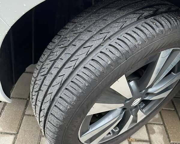 Белый Ниссан Лиф, объемом двигателя 0 л и пробегом 91 тыс. км за 8700 $, фото 10 на Automoto.ua