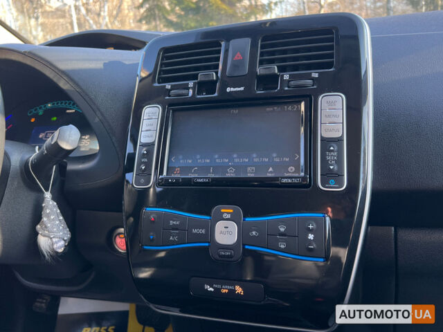 Білий Ніссан Ліф, об'ємом двигуна 32 л та пробігом 86 тис. км за 9700 $, фото 13 на Automoto.ua