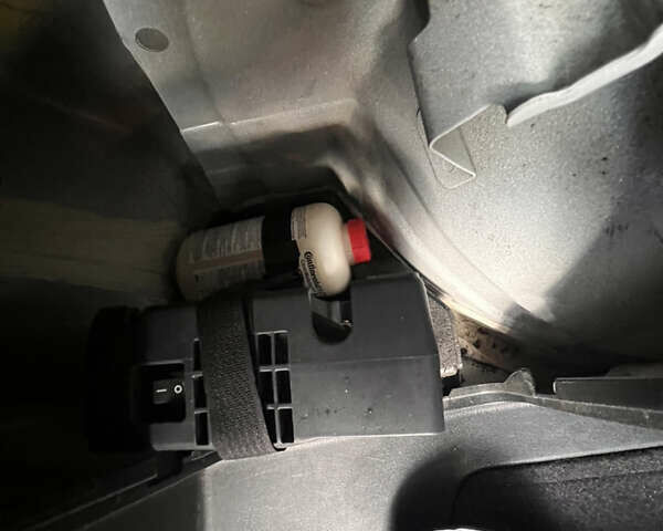 Белый Ниссан Лиф, объемом двигателя 0 л и пробегом 96 тыс. км за 8200 $, фото 24 на Automoto.ua