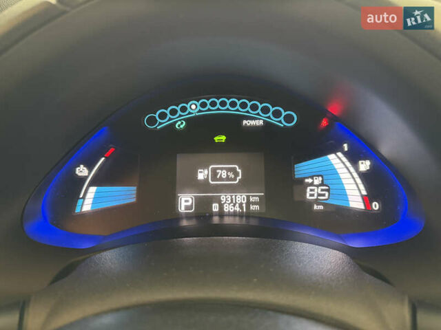 Білий Ніссан Ліф, об'ємом двигуна 0 л та пробігом 93 тис. км за 7900 $, фото 21 на Automoto.ua