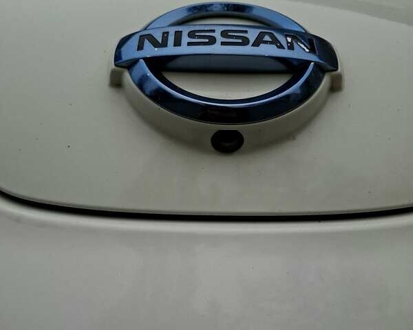 Белый Ниссан Лиф, объемом двигателя 0 л и пробегом 119 тыс. км за 6500 $, фото 20 на Automoto.ua