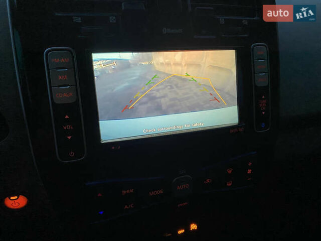 Белый Ниссан Лиф, объемом двигателя 0 л и пробегом 102 тыс. км за 6990 $, фото 21 на Automoto.ua