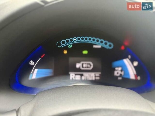 Білий Ніссан Ліф, об'ємом двигуна 0 л та пробігом 166 тис. км за 6500 $, фото 11 на Automoto.ua