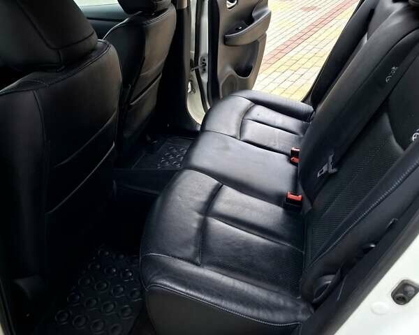 Белый Ниссан Лиф, объемом двигателя 0 л и пробегом 119 тыс. км за 6500 $, фото 35 на Automoto.ua