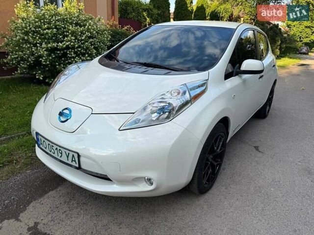 Білий Ніссан Ліф, об'ємом двигуна 0 л та пробігом 85 тис. км за 7800 $, фото 12 на Automoto.ua