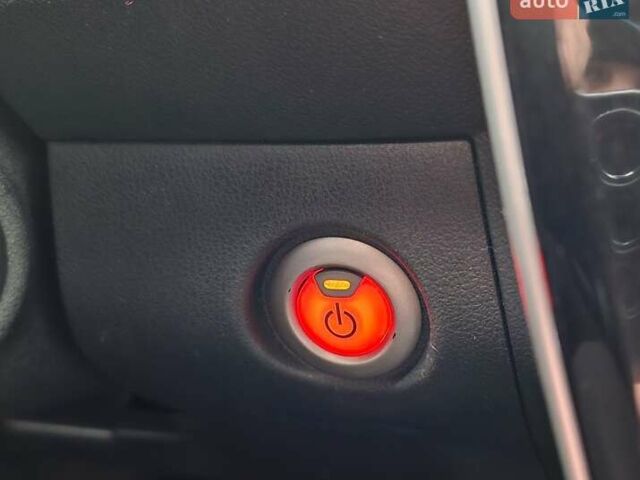 Белый Ниссан Лиф, объемом двигателя 0 л и пробегом 119 тыс. км за 6500 $, фото 56 на Automoto.ua