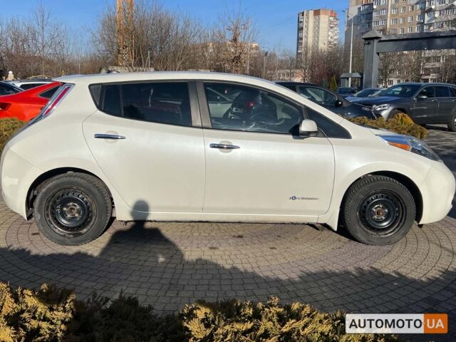 Білий Ніссан Ліф, об'ємом двигуна 32 л та пробігом 86 тис. км за 9700 $, фото 7 на Automoto.ua