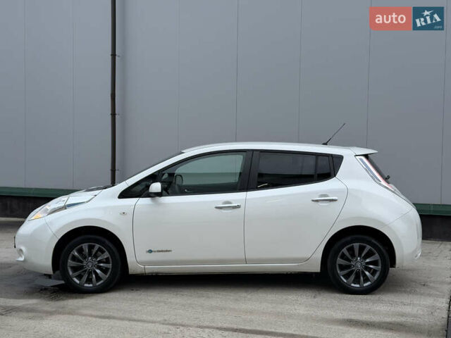 Белый Ниссан Лиф, объемом двигателя 0 л и пробегом 99 тыс. км за 6300 $, фото 7 на Automoto.ua