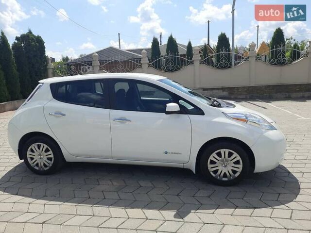 Білий Ніссан Ліф, об'ємом двигуна 0 л та пробігом 79 тис. км за 7150 $, фото 8 на Automoto.ua