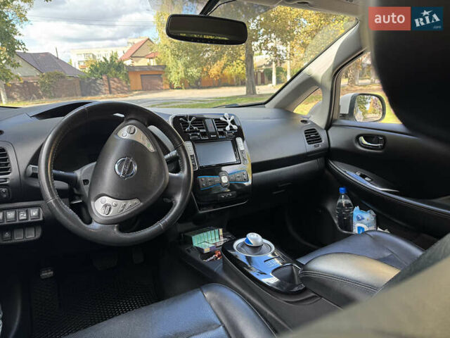 Білий Ніссан Ліф, об'ємом двигуна 0 л та пробігом 93 тис. км за 7900 $, фото 10 на Automoto.ua