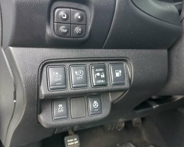 Белый Ниссан Лиф, объемом двигателя 0 л и пробегом 41 тыс. км за 8659 $, фото 26 на Automoto.ua