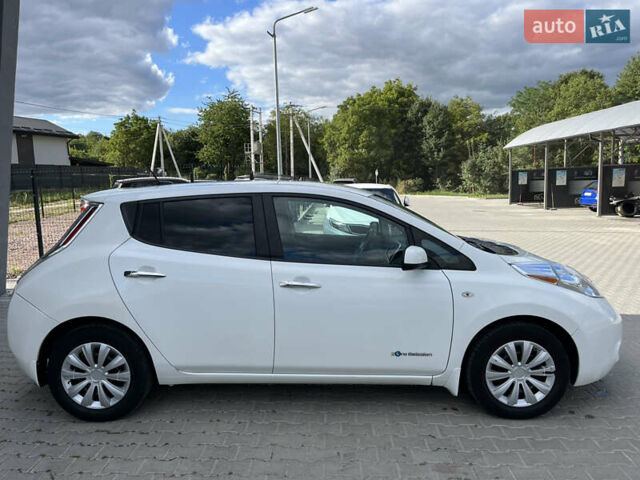 Білий Ніссан Ліф, об'ємом двигуна 0 л та пробігом 119 тис. км за 7499 $, фото 3 на Automoto.ua