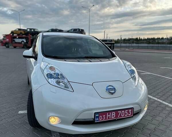 Білий Ніссан Ліф, об'ємом двигуна 0 л та пробігом 156 тис. км за 6899 $, фото 9 на Automoto.ua