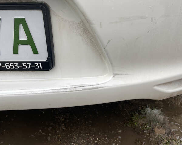 Білий Ніссан Ліф, об'ємом двигуна 0 л та пробігом 112 тис. км за 7550 $, фото 6 на Automoto.ua