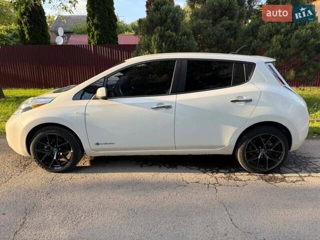 Білий Ніссан Ліф, об'ємом двигуна 0 л та пробігом 85 тис. км за 7800 $, фото 1 на Automoto.ua