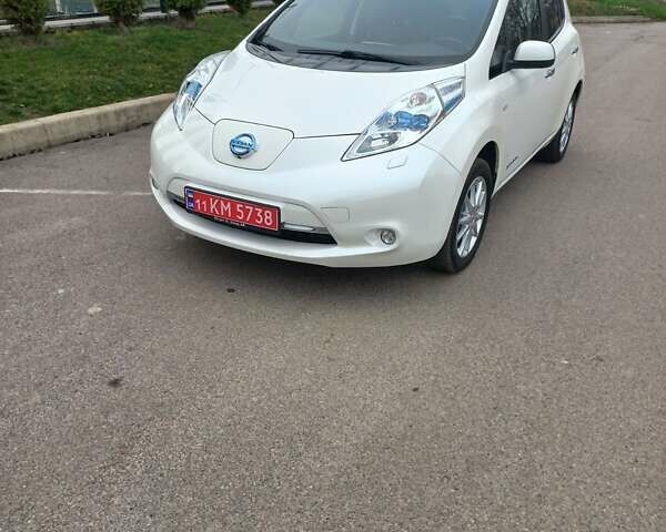 Белый Ниссан Лиф, объемом двигателя 0 л и пробегом 41 тыс. км за 8659 $, фото 1 на Automoto.ua