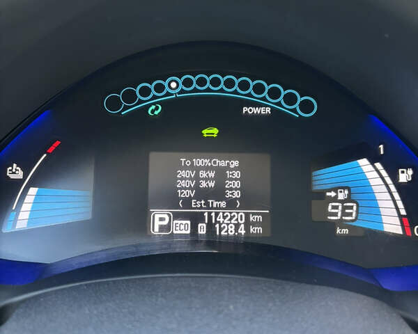 Білий Ніссан Ліф, об'ємом двигуна 0 л та пробігом 114 тис. км за 6999 $, фото 10 на Automoto.ua