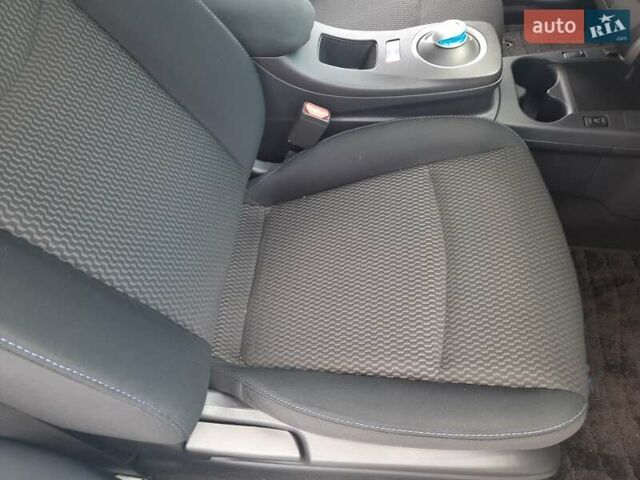 Білий Ніссан Ліф, об'ємом двигуна 0 л та пробігом 79 тис. км за 7150 $, фото 21 на Automoto.ua