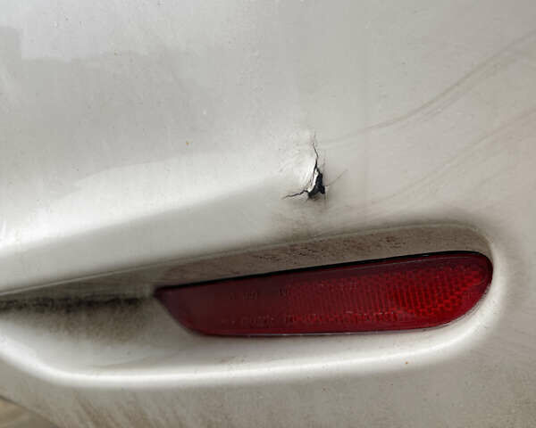 Білий Ніссан Ліф, об'ємом двигуна 0 л та пробігом 112 тис. км за 7550 $, фото 5 на Automoto.ua