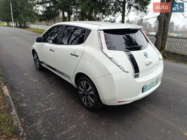 Белый Ниссан Лиф, объемом двигателя 0 л и пробегом 67 тыс. км за 7500 $, фото 40 на Automoto.ua