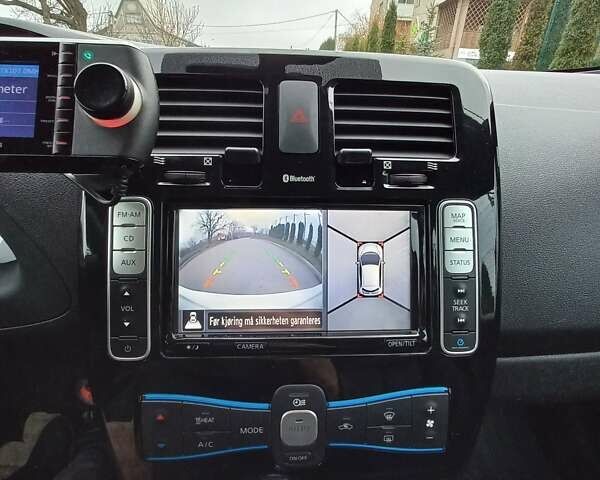 Белый Ниссан Лиф, объемом двигателя 0 л и пробегом 41 тыс. км за 8659 $, фото 76 на Automoto.ua