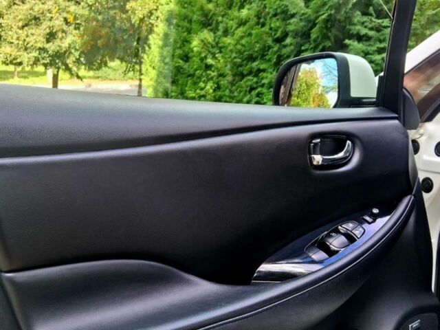 Білий Ніссан Ліф, об'ємом двигуна 0 л та пробігом 165 тис. км за 7100 $, фото 7 на Automoto.ua