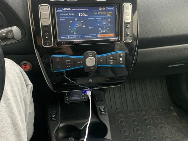 Белый Ниссан Лиф, объемом двигателя 0 л и пробегом 172 тыс. км за 6800 $, фото 7 на Automoto.ua