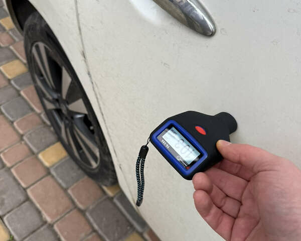 Белый Ниссан Лиф, объемом двигателя 0 л и пробегом 103 тыс. км за 7590 $, фото 25 на Automoto.ua