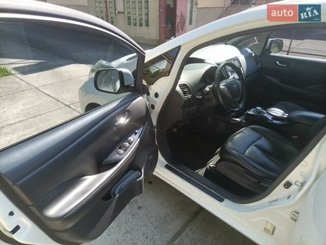 Білий Ніссан Ліф, об'ємом двигуна 0 л та пробігом 160 тис. км за 7000 $, фото 8 на Automoto.ua