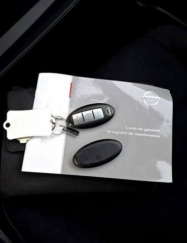 Белый Ниссан Лиф, объемом двигателя 0 л и пробегом 119 тыс. км за 6500 $, фото 57 на Automoto.ua