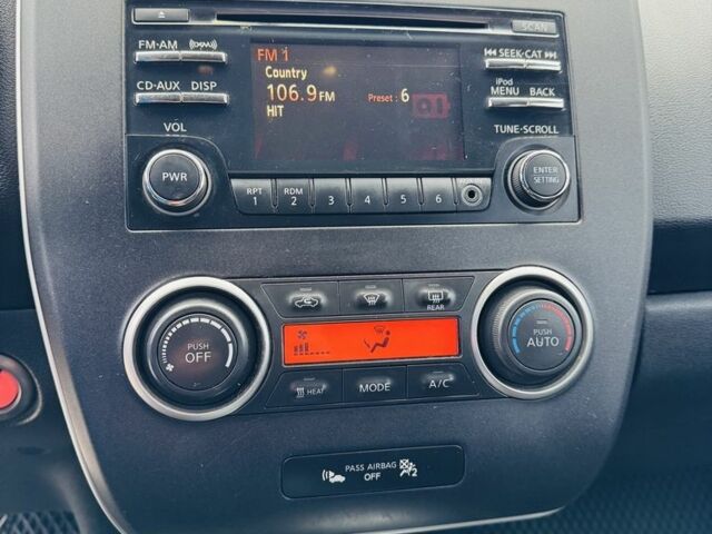 Білий Ніссан Ліф, об'ємом двигуна 0 л та пробігом 126 тис. км за 6500 $, фото 10 на Automoto.ua