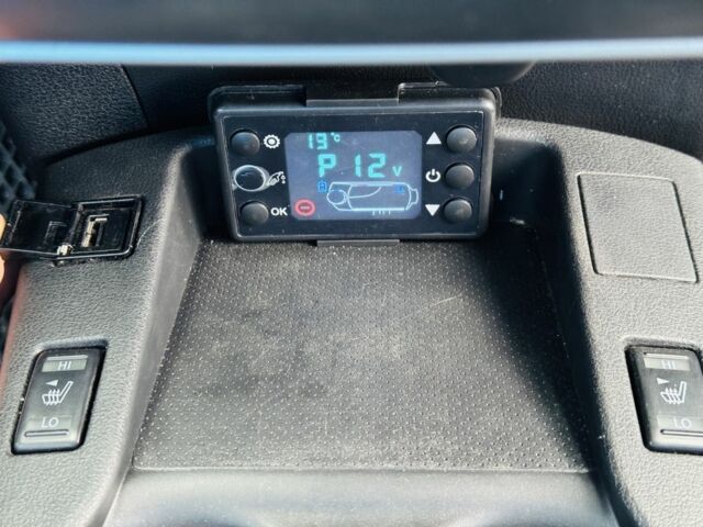 Білий Ніссан Ліф, об'ємом двигуна 0 л та пробігом 126 тис. км за 6500 $, фото 12 на Automoto.ua