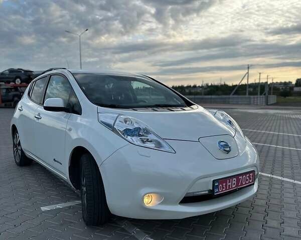 Білий Ніссан Ліф, об'ємом двигуна 0 л та пробігом 156 тис. км за 6899 $, фото 7 на Automoto.ua