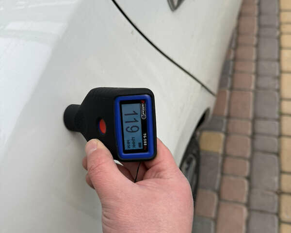 Белый Ниссан Лиф, объемом двигателя 0 л и пробегом 103 тыс. км за 7590 $, фото 27 на Automoto.ua