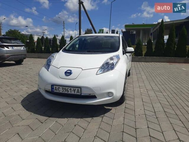 Білий Ніссан Ліф, об'ємом двигуна 0 л та пробігом 79 тис. км за 7150 $, фото 16 на Automoto.ua