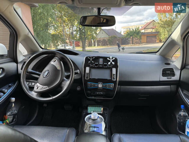 Білий Ніссан Ліф, об'ємом двигуна 0 л та пробігом 93 тис. км за 7900 $, фото 13 на Automoto.ua