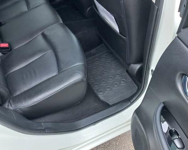 Белый Ниссан Лиф, объемом двигателя 0 л и пробегом 41 тыс. км за 8659 $, фото 43 на Automoto.ua